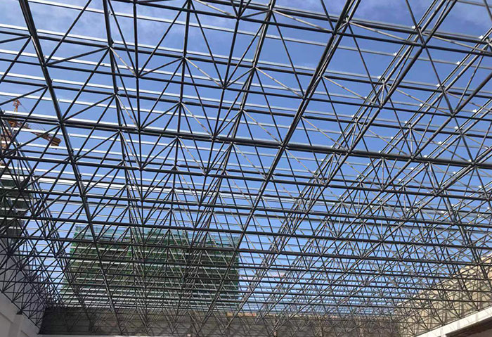 根河管桁架结构在高速公路等桥梁工程中的应用分析